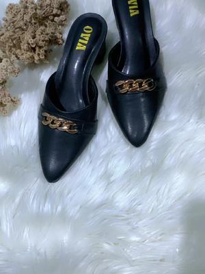 Banyak pilihan waran yaa, ukuran normal 36-44 #sandal #sandalmurah #ootd #fypシ゚viral #fyppppppppppppppppppppppp #viralvideo #viraltiktok 