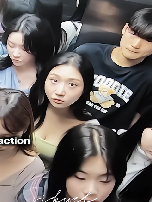 HAHAHAHA, whose reaction was the best? 🤣 #socialexperiment #southkorea #korean #fyp #vjkyel 