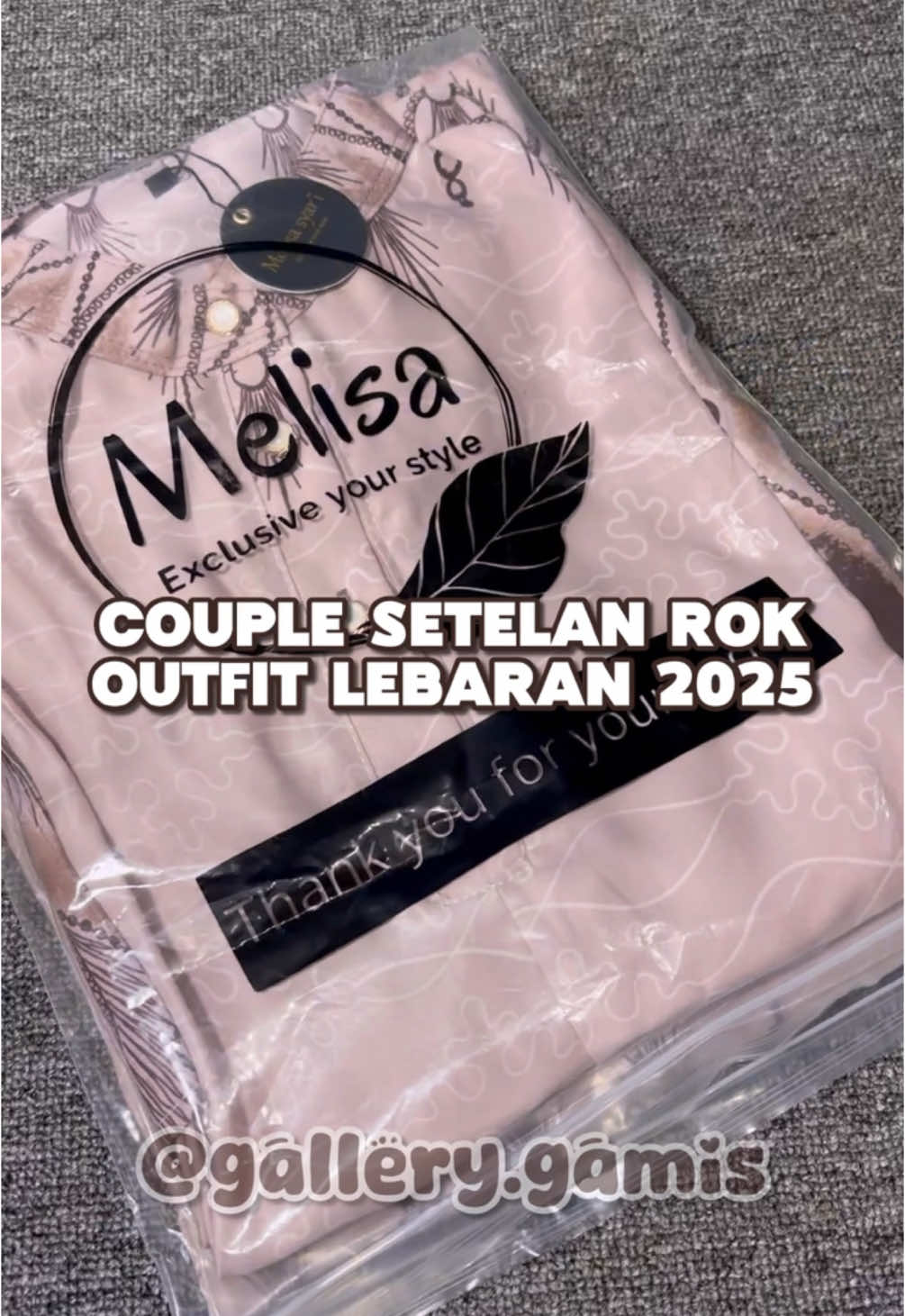 Setelan Rok Tunik Couple Series Outfit Hari Raya Lebaran Idul Fitri 2025 #setrok #setelanrok #setcouple #coupleset #setelancouple #couple #bajucouple #bajulebaran #outfitlebaran #couplelebaran #cuantanpabatas #bajulebaran2025 