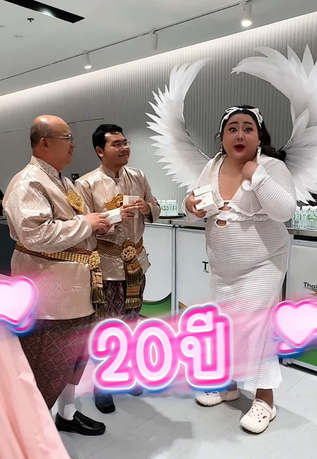 อยากจะร้องไห้ ดีใจกับทุกคู่มากๆเลยนะคะ ความรักมันสวยงามมากๆ 🌈💘 #ValentinesDay   #เอแคลร์จือปาก #เอแคลร์ #เพจจือปาก  #มาดามฟิน #คุณทรายมาดามฟิน  @ทราย มาดามฟิน @มาดามฟิน - Madame Fin  @JUEPAKWORLD 