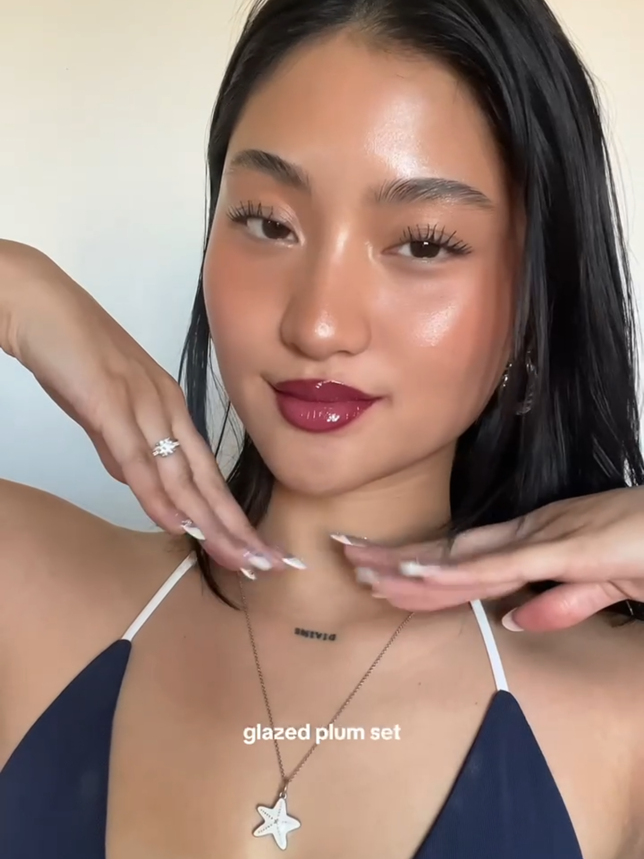 it's your lip volume hack💋 @anne-jillian shows three different look of trio 🥧 sweet fig set - sweet and luscious fig volume 🍫 mocha mousse set - deep and brown mocha volume 🍰 glazed plum set - glazed and cool plum volume find your perfect trio at tiktok shop and romandbeauty.com #romand #volumehacktrio #Lineitglossitplumpit #lipcombo #lipliner #makeuphack #fyp 