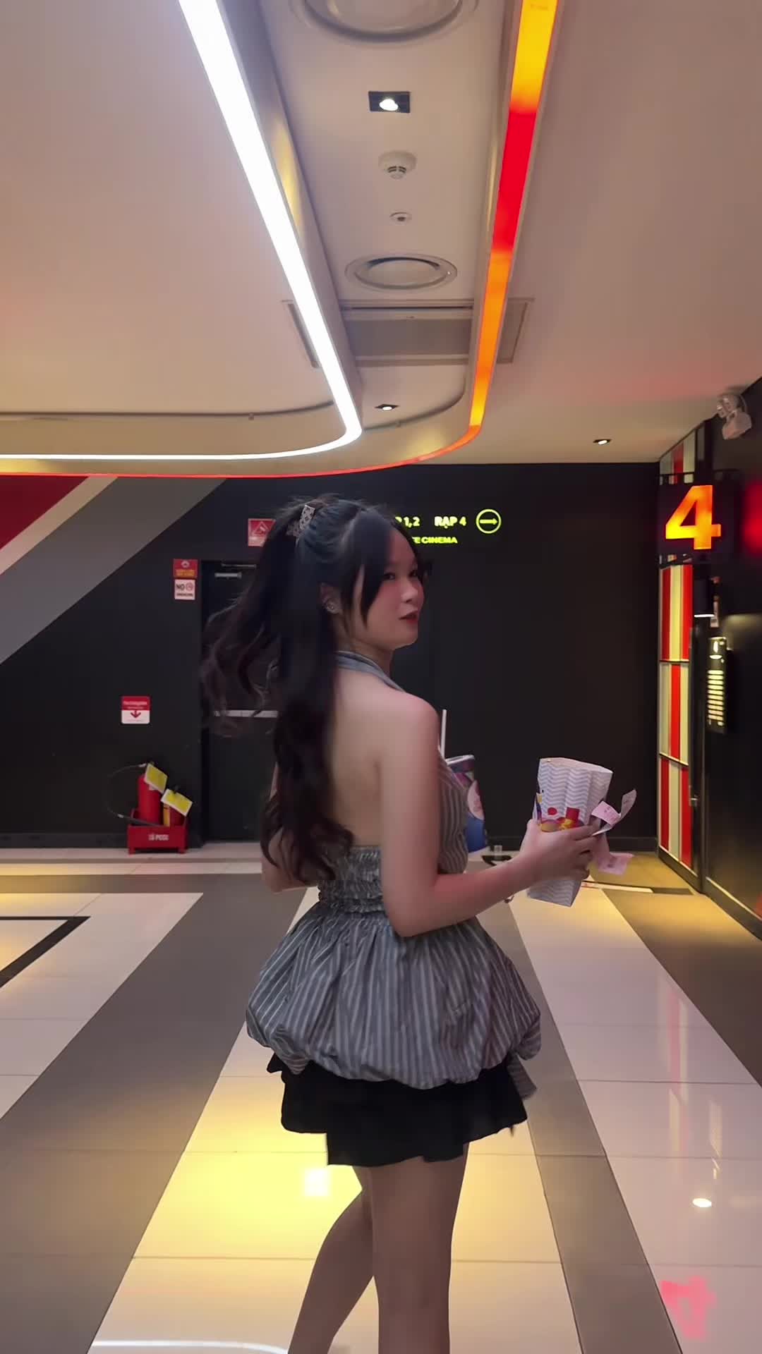 Mẹo tại nhà dưới giỏ hàng nhen 