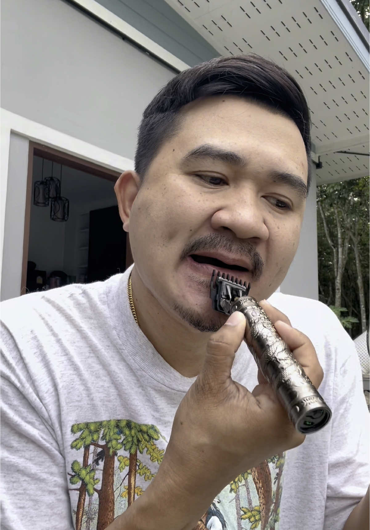 สะดวกมากโกนเพลินเลย #ยายคลิ้งวัย96ขวบ #ประธานคลิ้ง #หลานยายคลิ้ง #ปัตติเลี่ยนไฟฟ้า #ปัตติเลี่ยนโกนหนวด