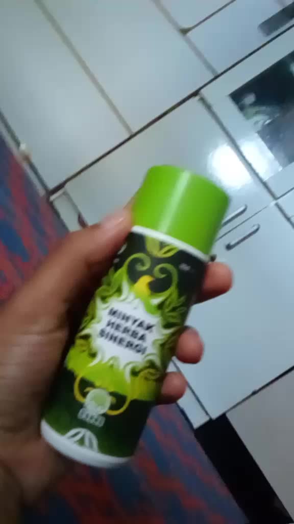 minyak herba sinergi ini minyak ajaib minyak serba guna yang bisa membantu meredakan pegel linu nyeri sendi serta luka luka