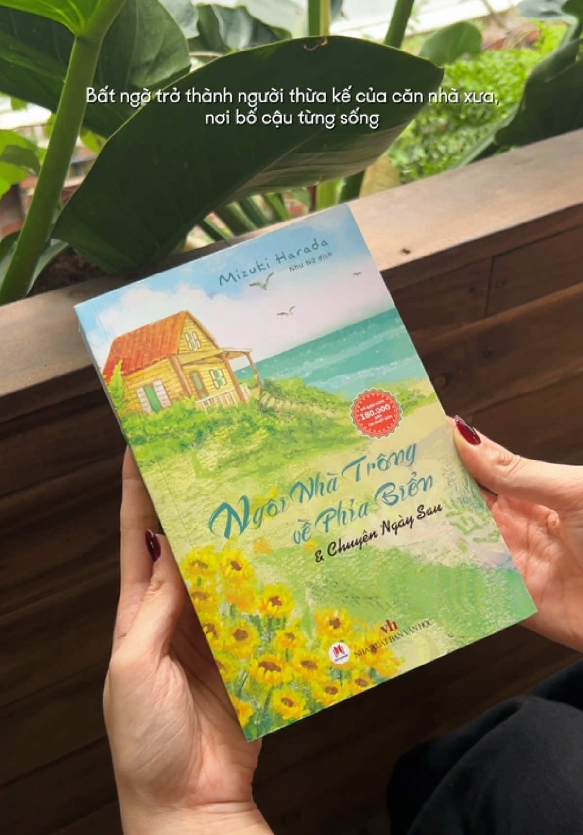 Ngôi nhà trông về phía biển & Chuyện ngày sau - Cùng theo chân Fumiya và hành trình chữa lành sâu sắc 🏡🍃🪼 #2hbooks #booktokvietnam #sachhay #docsach #sachhaynendoc #fyp #docsachmoingay 