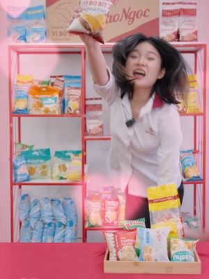 Chị khách hàng khó chiều... Nhưng đến với Bảo Ngọc, mọi khách hàng đều là Thượng Đế, luv luv ❤️  #banhbaongoc #banhmi #ansang #anvat #mybaby #iloveyousomuch❤️#trend #xuhuong