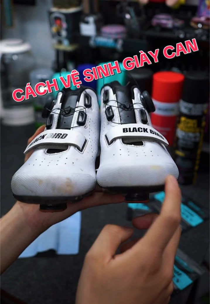 Cách vệ sinh giày can trắng sáng 😉 #bike #bikelifeworld #bikelife #cycling #cyclinglife #thethao #vesinh #CapCut 