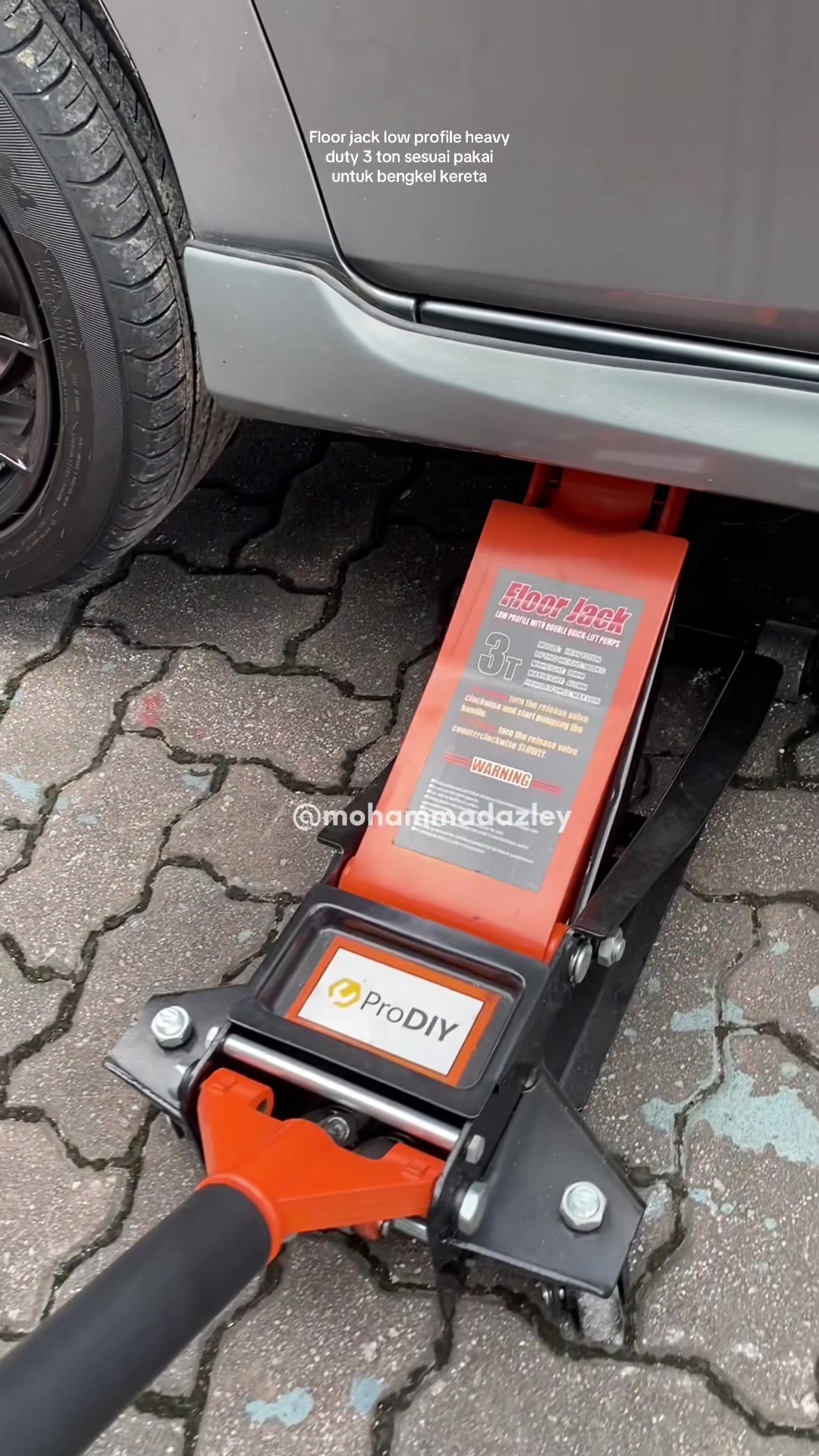 Floor jack 3 ton low profile heavy duty yang sesuai untuk kereta standard & kereta lowerd. Boleh pakai untuk bengkel. Harga bawaH RM500 & ada warranty 🔥🔥 #floorjack #jack #jackkereta #jackbuaya #3ton 