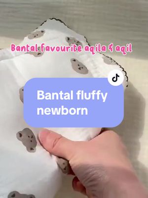 Mommies yang tengah pening cari bantal lembut untuk baby newborn siniii mehhh kita sama. Beli set bantal tu biasanya bantal dia tinggi & kepala baby jadi mendongak kan