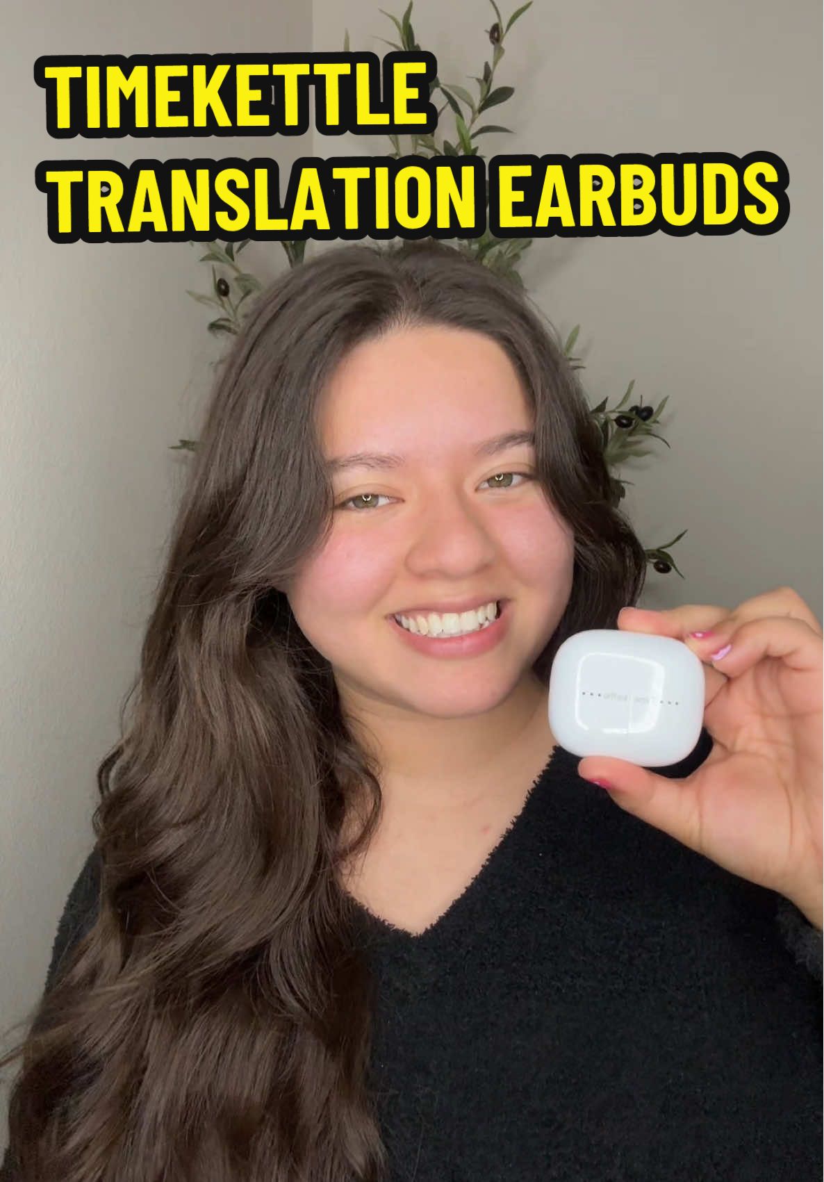 With this translation earbuds, you can communicate with your friends in another language smoothly!🙌🏻 #timekettle #translationearbuds #translate #earbuds #tiktokshop 