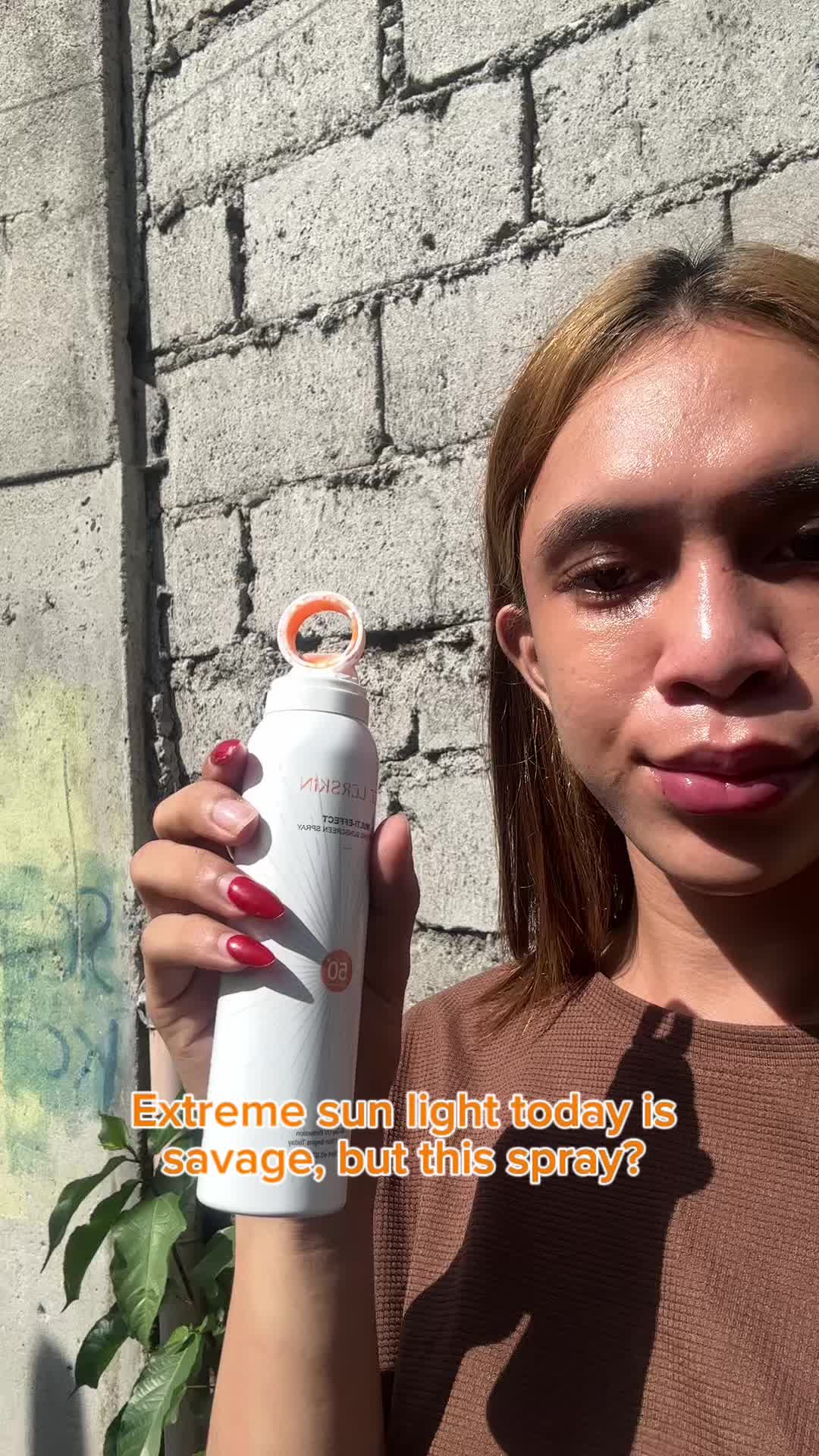 Stay protected and fresh against sun exposure with ICE LERSKIN multi effect whitening sunscreen spray! 🧡