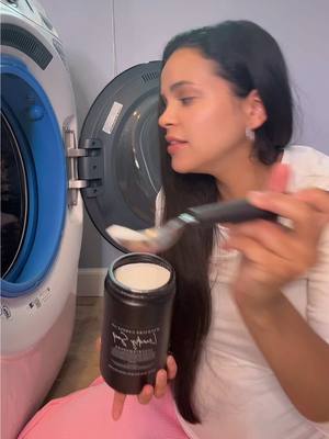 Nunca pensé que iba a emocionarme por cómo huele mi ropa limpia. pero esto huele carísimo. Y solo se necesita un poquito #luxurylaundry #l#lauxurydetergentl#laundrysmellgoodc#cleanlaundryaesthetict#tiktoklaundryhackm#mavwicksl#laundryroutines#smellsluxuriousf#fragranceloversl#laundrytokf#freshclothest#tiktokhomefindspowdereddetergent