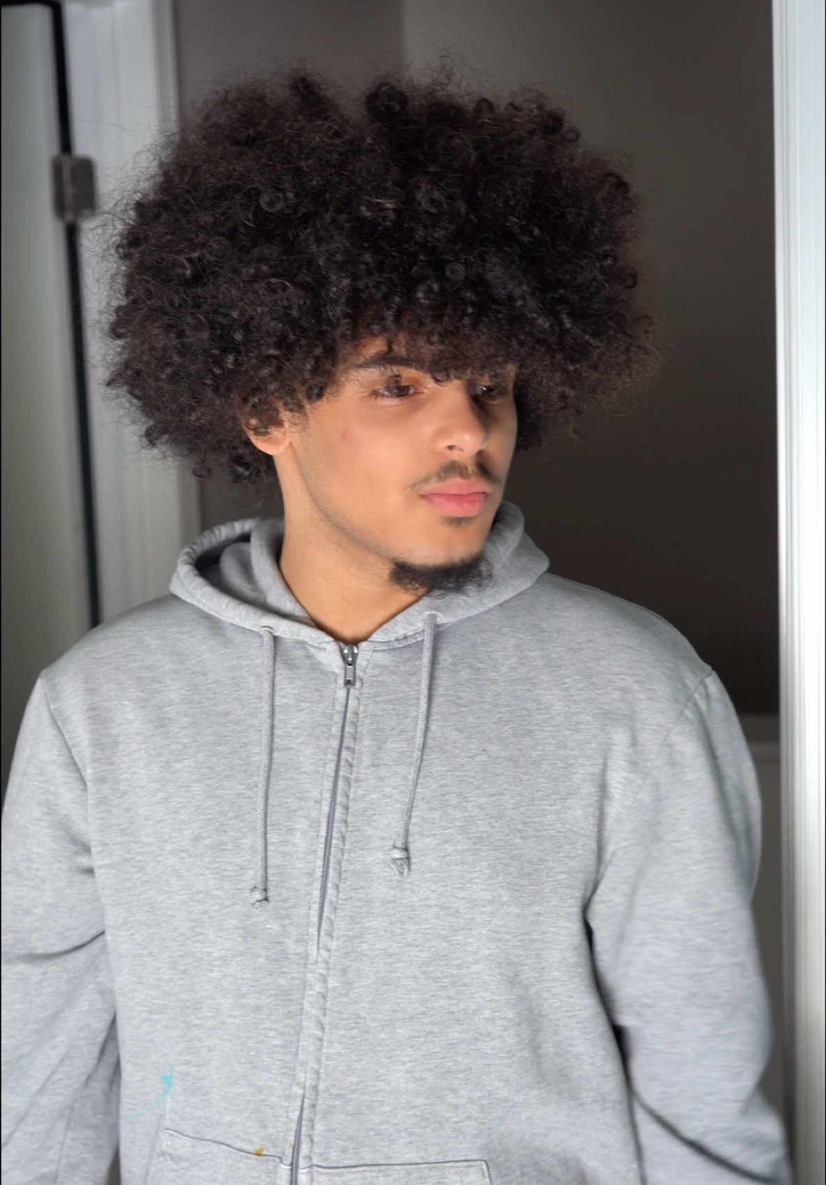 Finally he doesnt have a mess !! @ESR US #ESRMagSafe  #ESRMagSafeBatteryPack  #esrgear #giftformen #giftforgirls #iPhone16