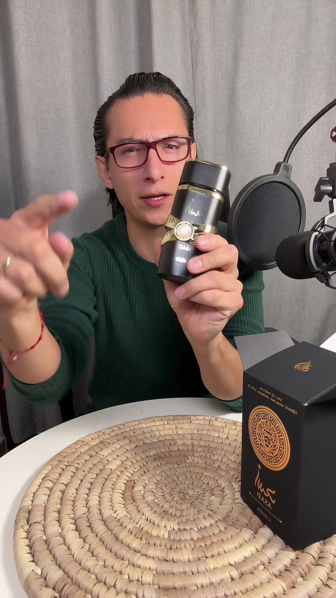 El perfume! Neta que el que huele increíble eres tú pero con esta chulada en tu piel; cómpralo aquí! #TikTokShop #ShopToker #TikTokVerano #GenaroHOcampo #perfumetiktok #locion #fragancia #hueleatractivo #hueledelicioso 