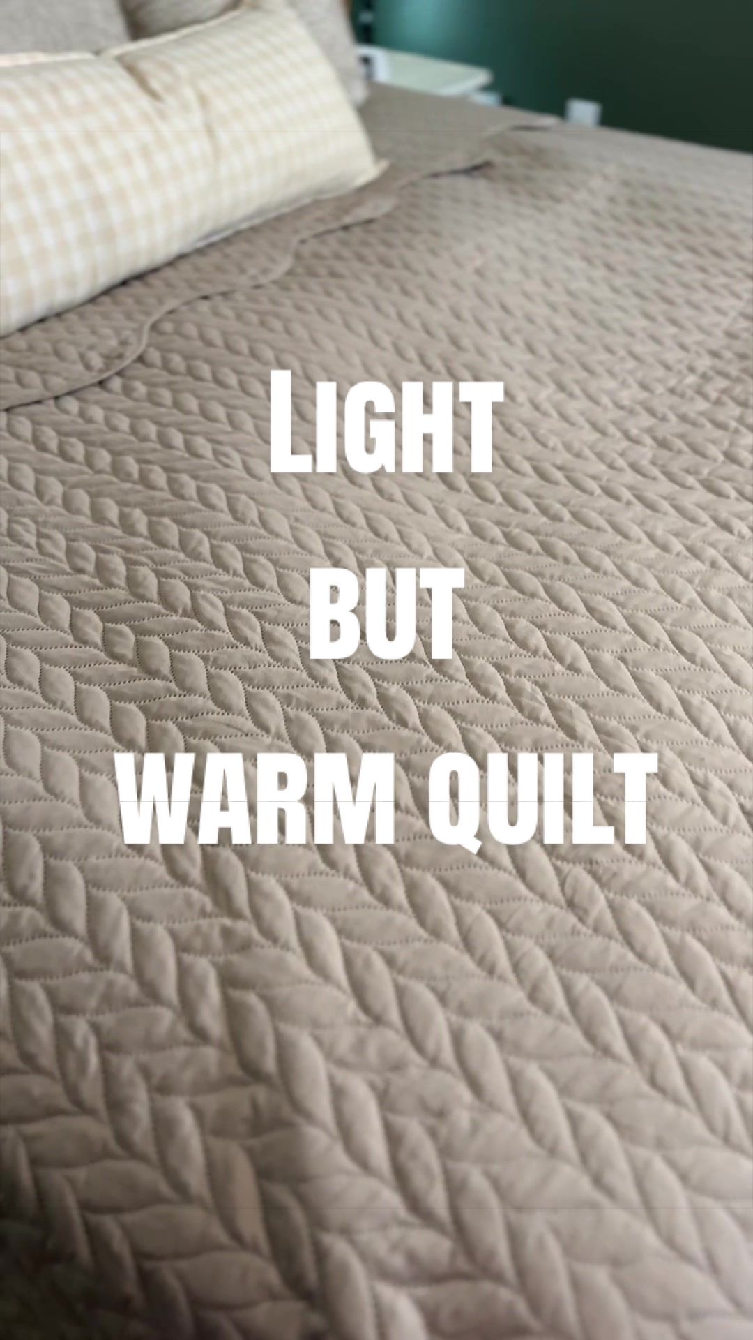 Pet friendly bedding?! Sign me up. #bedding #petfriendlybedding 