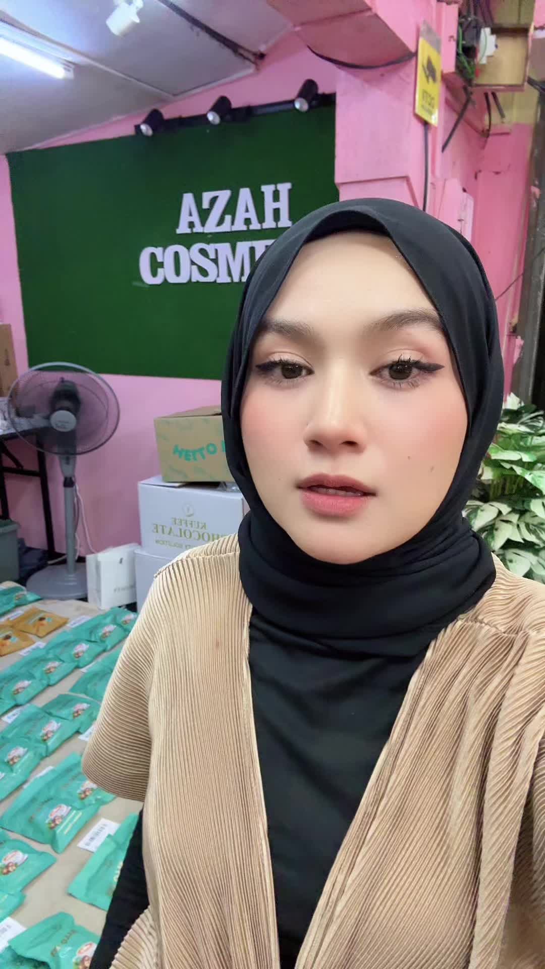 #hellofit #hellofithqtanahmerah #hellofithq #hellofithq #caraminumhellofit ##hellofitkakleen #pantanglaranghellofit #mamifaeza #pantanglaranghellofit #mamifaeza #beraksambilsenyum 