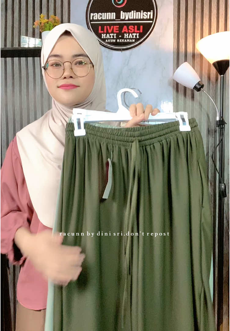 Yuk cek keranjangnya atau join live aku celana kulotnya ada di live #kulot #kulotbigsize #kulotjumbo 
