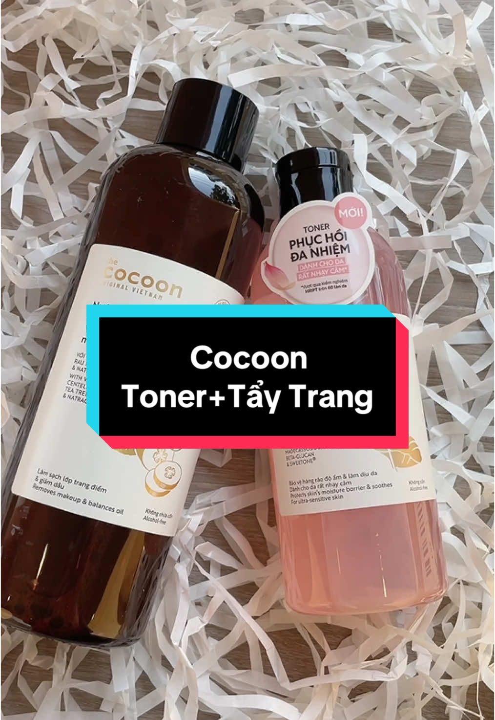 Unbox Toner nước sen Hậu Giang Cocoon 310ml được tặng Nước tẩy trang bí đao Cocoon 500ml. Deal từ nhà Cocoon Vietnam mua 1 tặng 1 nên tui lên video review liền. Tham khảo giỏ hàng của tui đi mấy người đẹp ơi! #review #skincare #nuoctaytrang #cocoonvietnam #toner #goclamdep #reviewlamdep #fyp