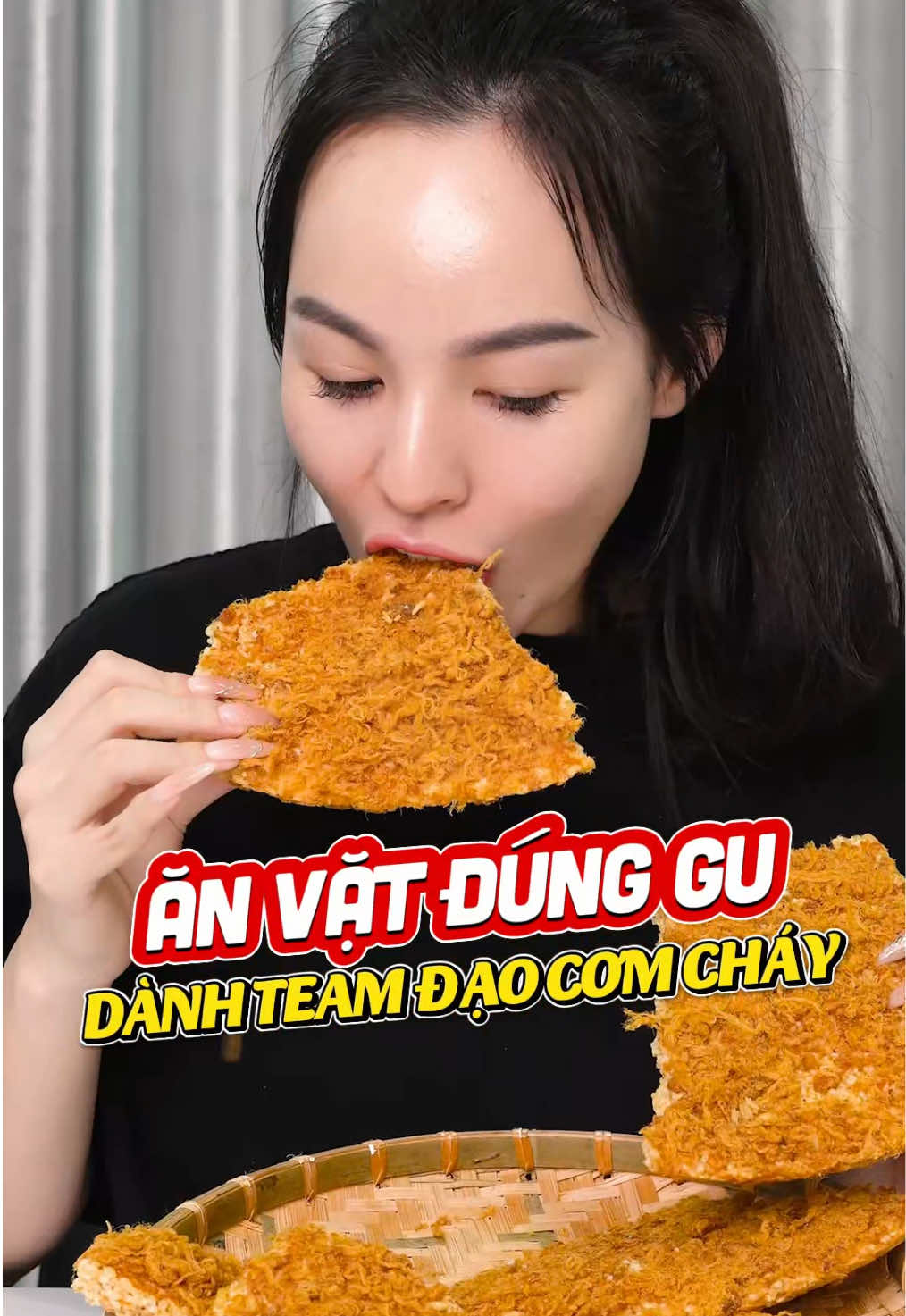 Cuối cùng tui cũng tìm được loại cơm cháy mỏng, giòn, không dầu mỡ rồi nha #doanvat #comchay #comchaydaynoi #comchaychabong #bepchethai #ancungtiktok #dacsanvietnam #tuhaohangviet #buylocal 