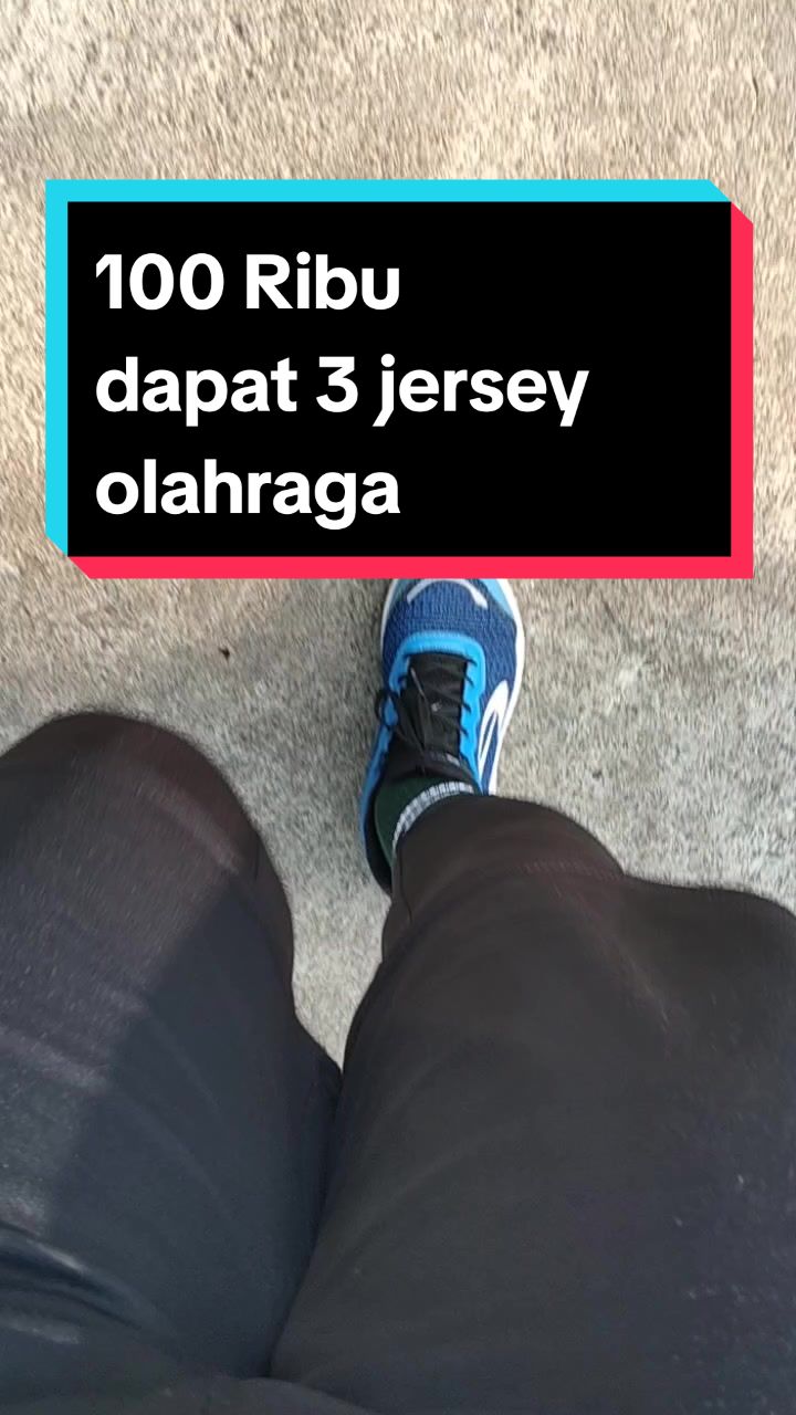 outfit olahraga serba hitam, baselayer legging olahraga jersey olahraga  #baselayerolahraga #leggingolahraga #jerseyolahraga #kaoskakioldschool #baselayermurah #leggingmurah #jerseyolahragamurah 