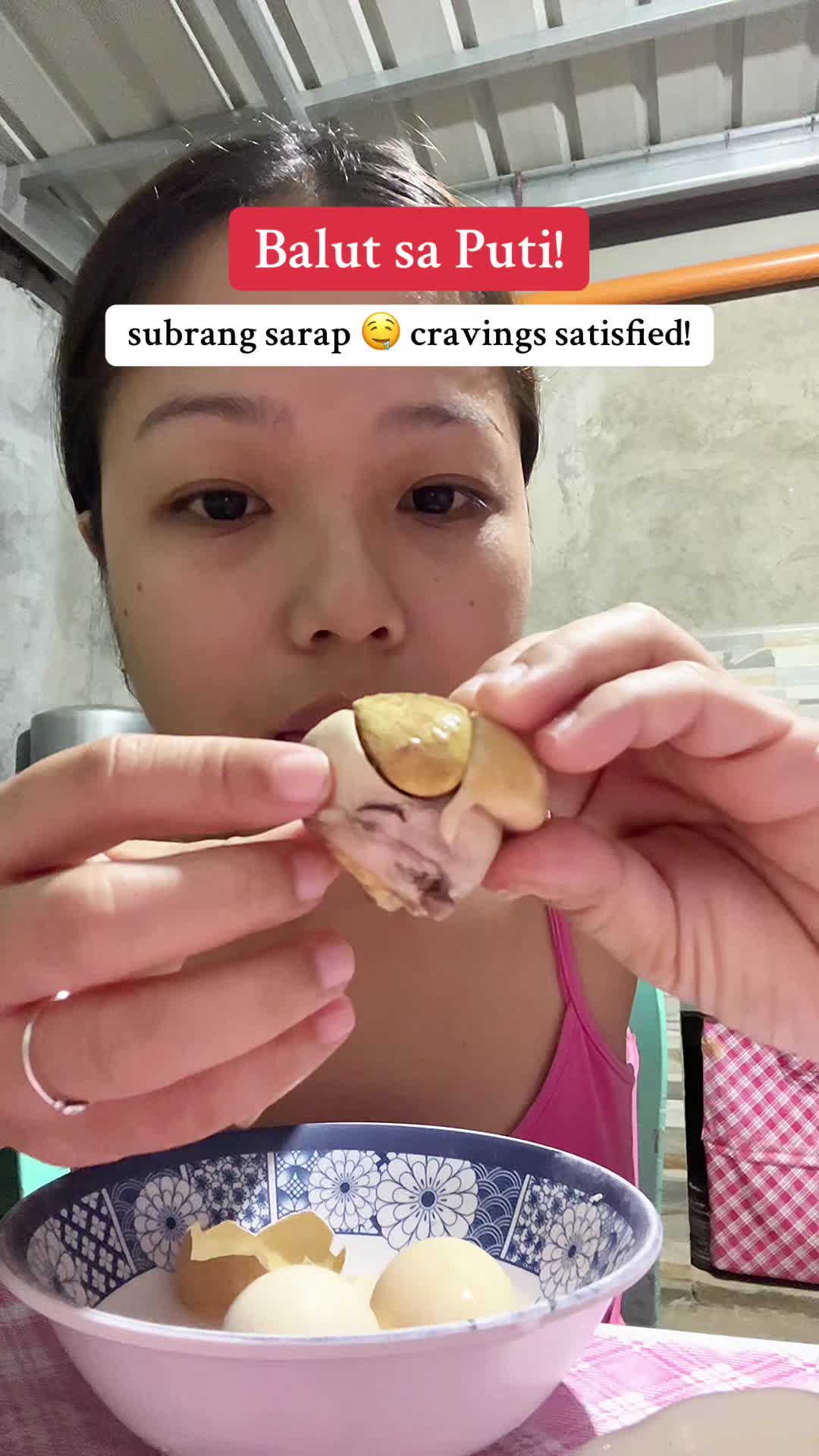 may balut narin dito sa tiktok subrang sarap lalo’t balut sa puti, saktong sakto to sa mga tamad lumabas anytime pwede na magorder 🤤 #jessbustaleña #balut #balutmukbang #freshbalut #baluteggs #balutchallenge 