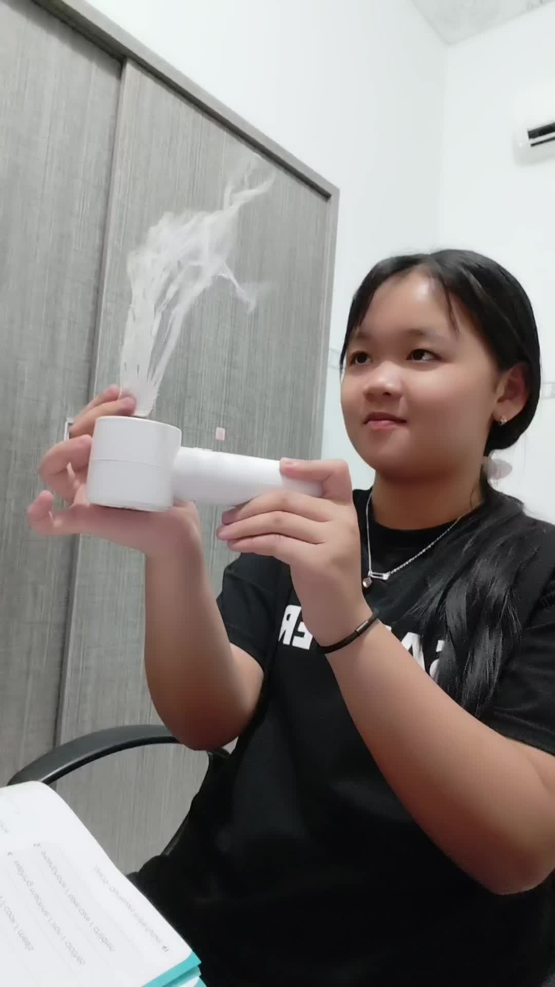 Quạt cầm tay mát mẻ.#diemmytani 