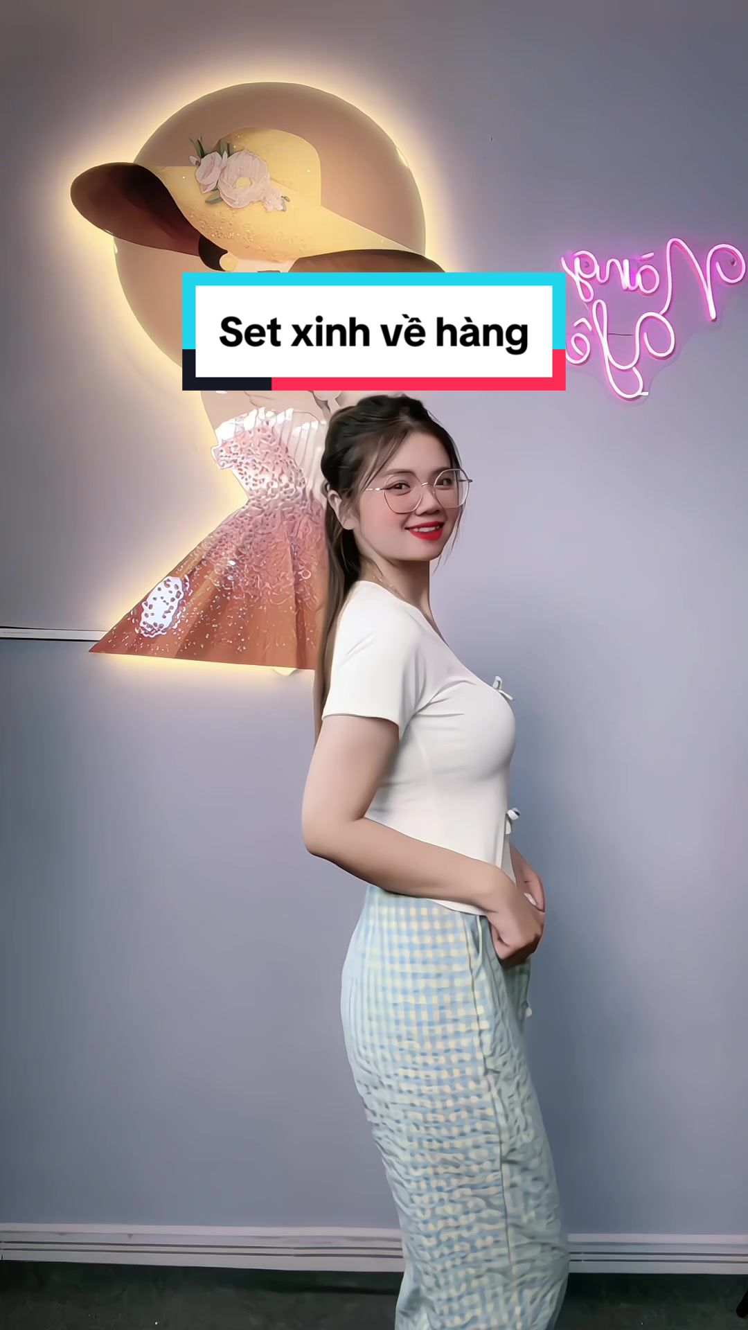 set xinh cập bến ạ#xuhuong #hottrend #thoitranghottrendtiktok #xh #live #learnontiktok #liveforthechallenge #livestream #doboxinh #dobonu #set 