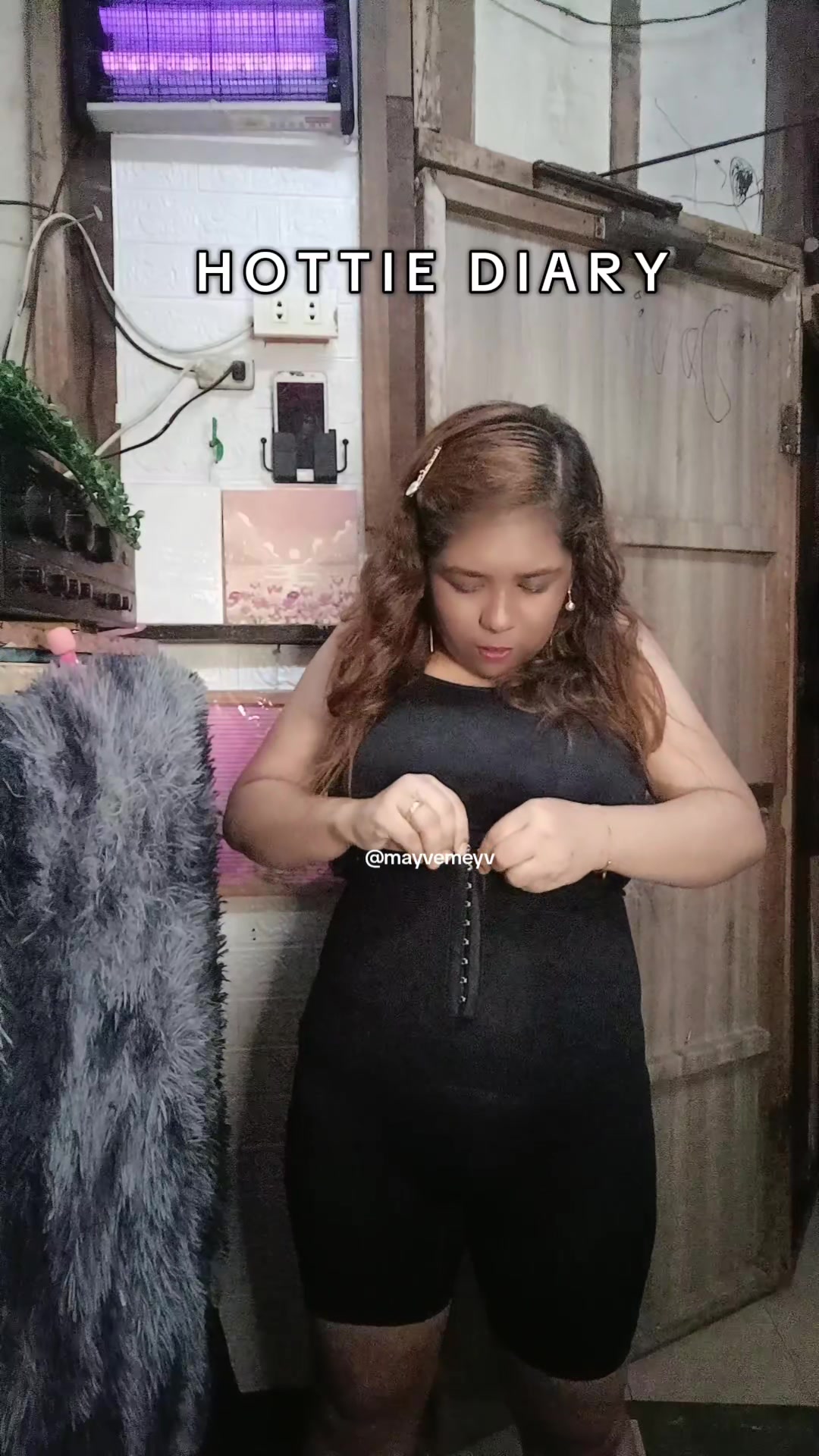 Chubby is the new sexy. hahahah wala nang hiya2 to @hottie.diaryph #hottiediary #girdle #girdlepants #mayvemeyv #meyvdg #hottiediaryph #slimmingpants #shapingbodysuit #shapingpants 