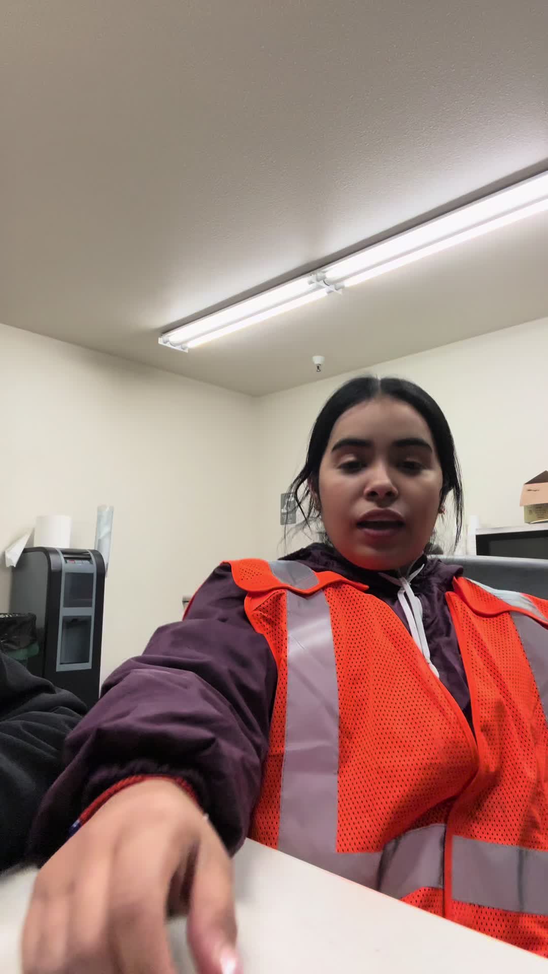Ya no voy a parar de comerme estas gomitas, son ricas y tienen buenos beneficios 😁 @Lizbet Reyes @Lizet Reyes #paratiiiiiiiiiiiiiiiiiiiiiiiiiiiiiii #fyp #viralvideo #twinsss #sisters #viraltiktok #hermanas #fypシ #videos #funny #🤣🤣🤣 #fyppppppppppppppppppppppp 