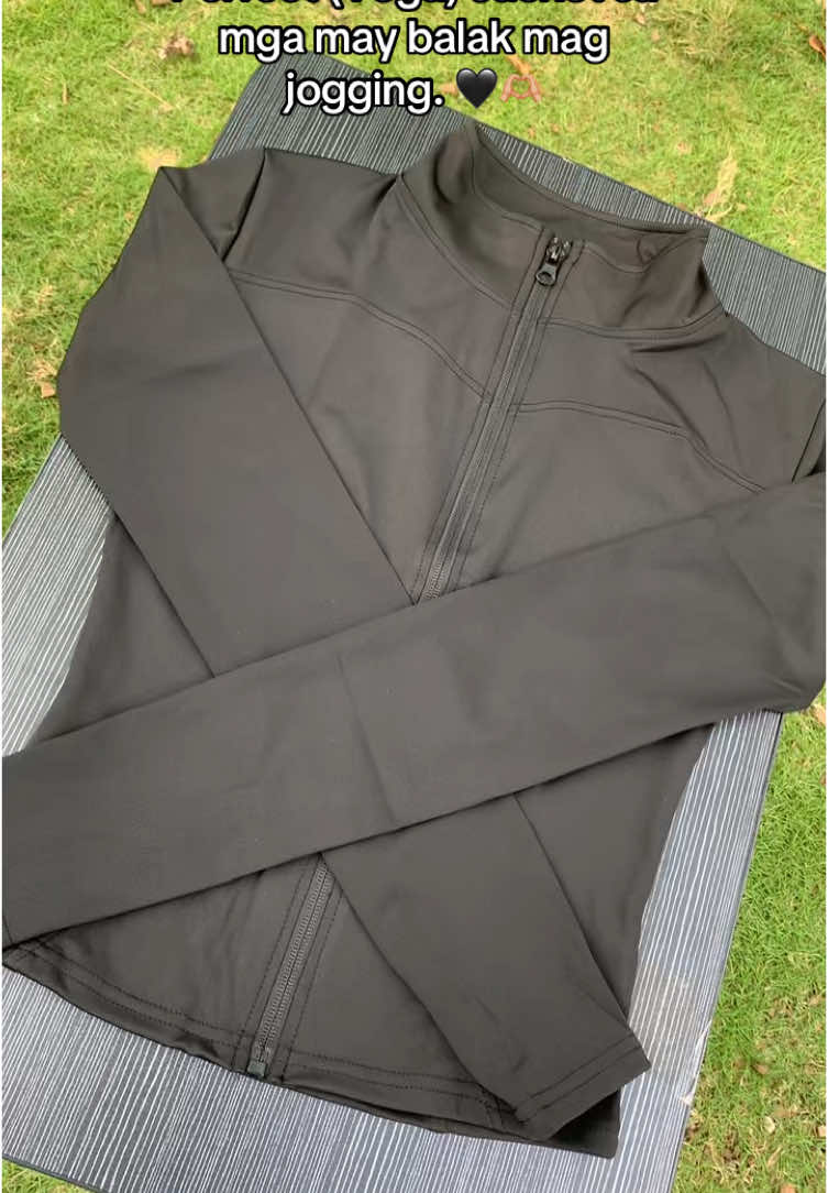 Fit and Stretchable 👌 #yogajacket #joggingoutfit 