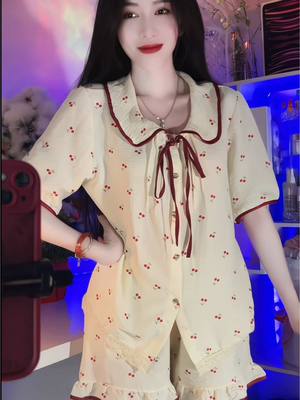 Lựa màu nhanh nha không lại hết í #sarahduongreview #sarahduongvlog #sarahduonglive #reviewquanao #reviewlamdep #phaidepngaynay #dobomacnha #dobo #bongu 