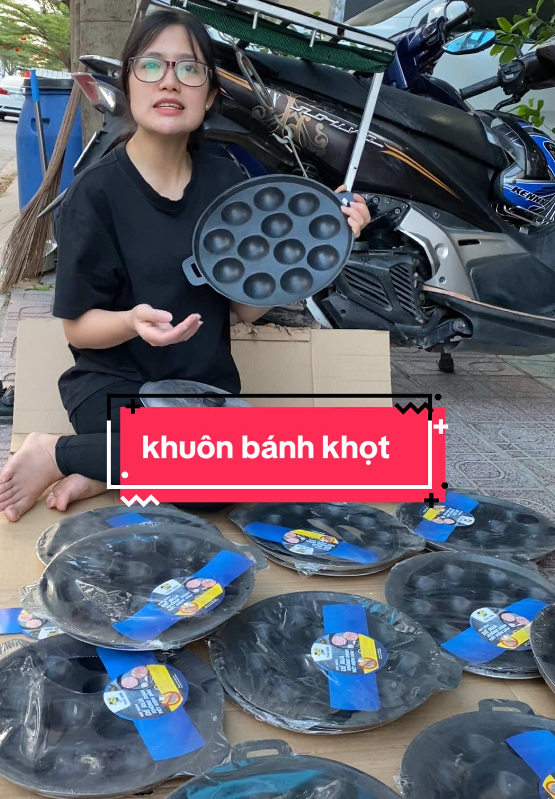 #Khuôn bánh khọt gang chống dính có nhiều size #khuonbanhkhot #khuonbanh #lambanh #muataitiktokshop 