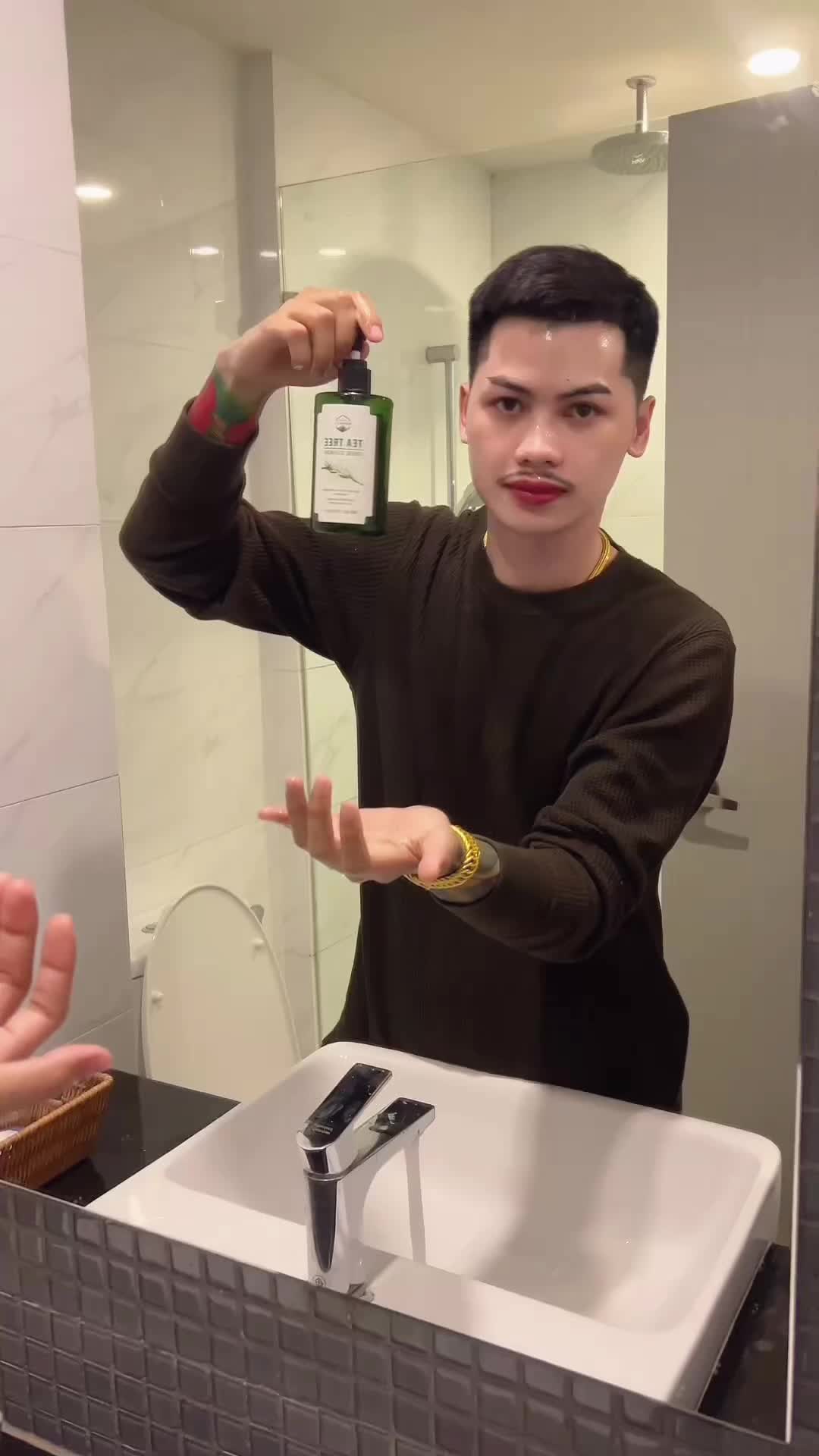 ตอบกลับ @คุณ’อภิสิทธิ์🚀💯 มีปัญหาสิว ผิวแพ้ง่ายใช้ได้ดีเลย🥰🙏🏻#เจลล้างหน้าทีทรี #หน้าสะอาด #พิกัดในตะกร้า #tiktokครีเอเตอร์ 