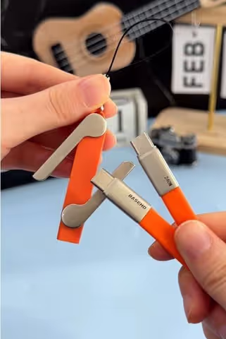 Este cable carga rápido y además tiene soporte oculto 🤯#FastChargingCable#GamersLife#SuperFastCharging#TikTokMadeMeBuyIt
 #OfficeSetup
