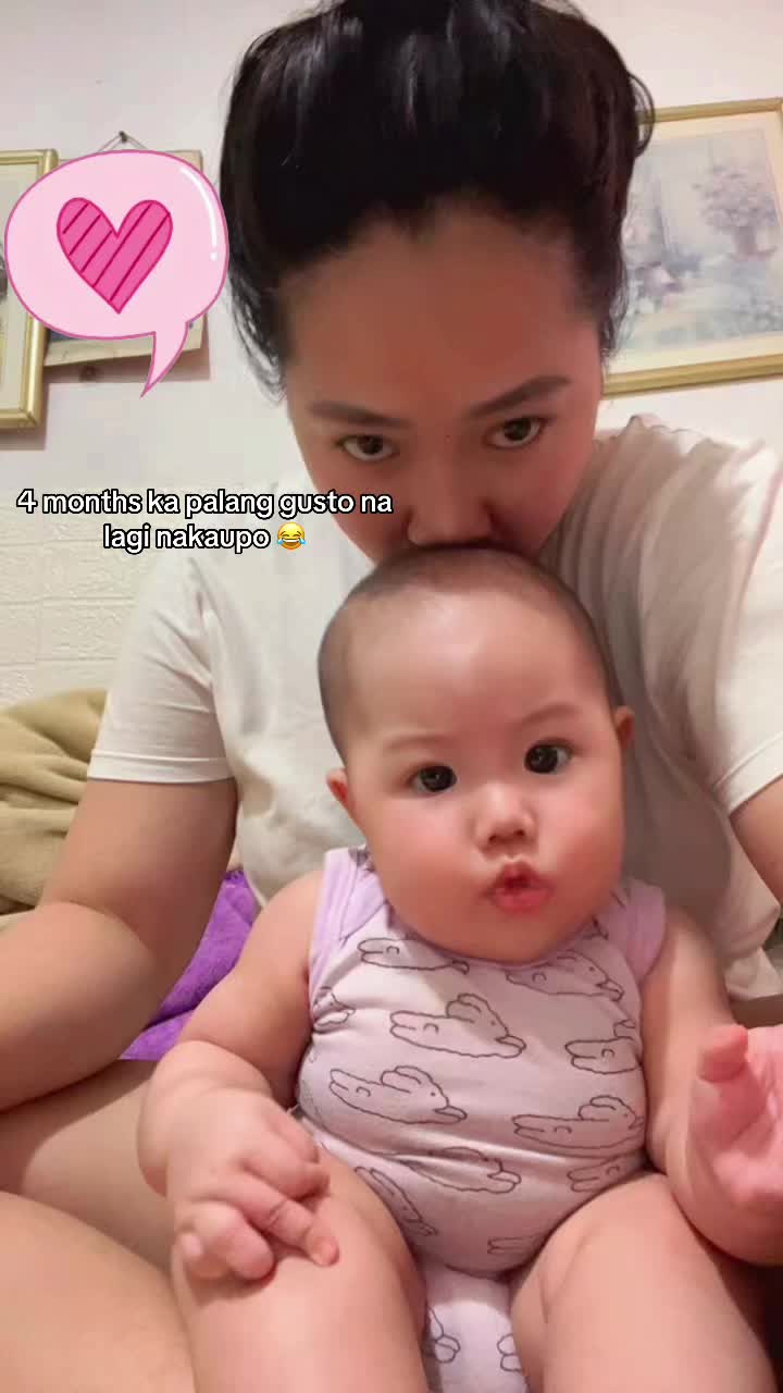 Ang bebelog na gusto na lagi nakaupo hahaha #babytiktokvideos #fyp #tiktok 