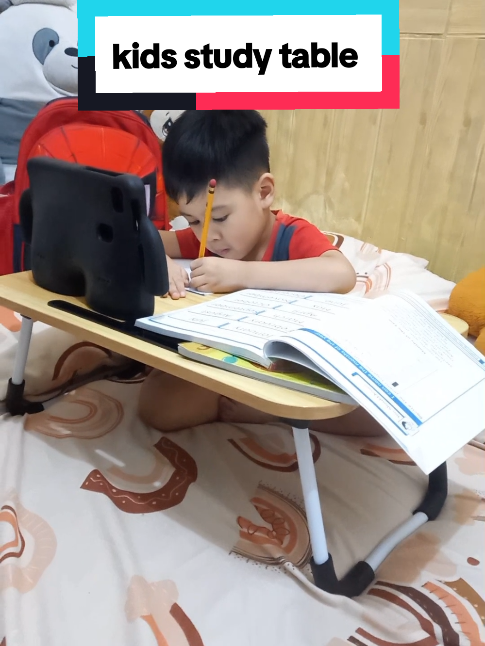 Foldable study table, perfect for kids at mga naka work from home😍  199 pesos only! #studytableforkids #bedtable #loptaptable #foldablestudytable #kidstable #affordablestudytable #fyppppppppppppppppppppppp #viral 