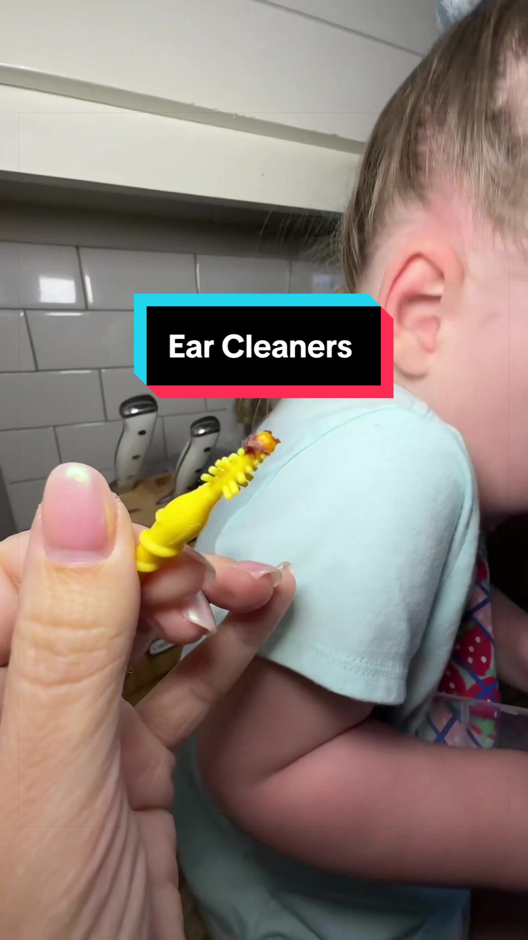 I can’t believe that just came out of her ear 🤢 #springglowup #tiktokshopspringglowup #springstatements #weeklydeals #springbreak 