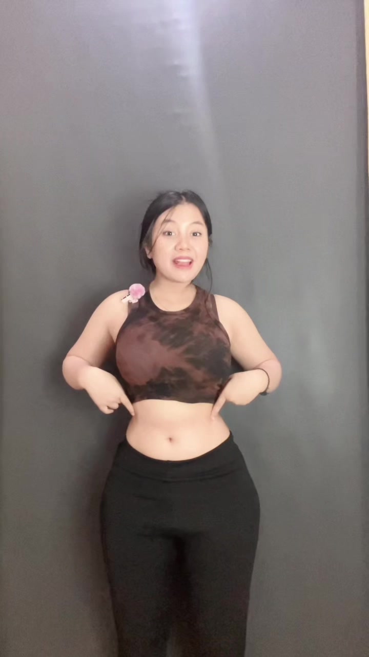 Body shaping? YES. Stylish? YES. Nyaman? DOUBLE YES! #korsetpelangsing 