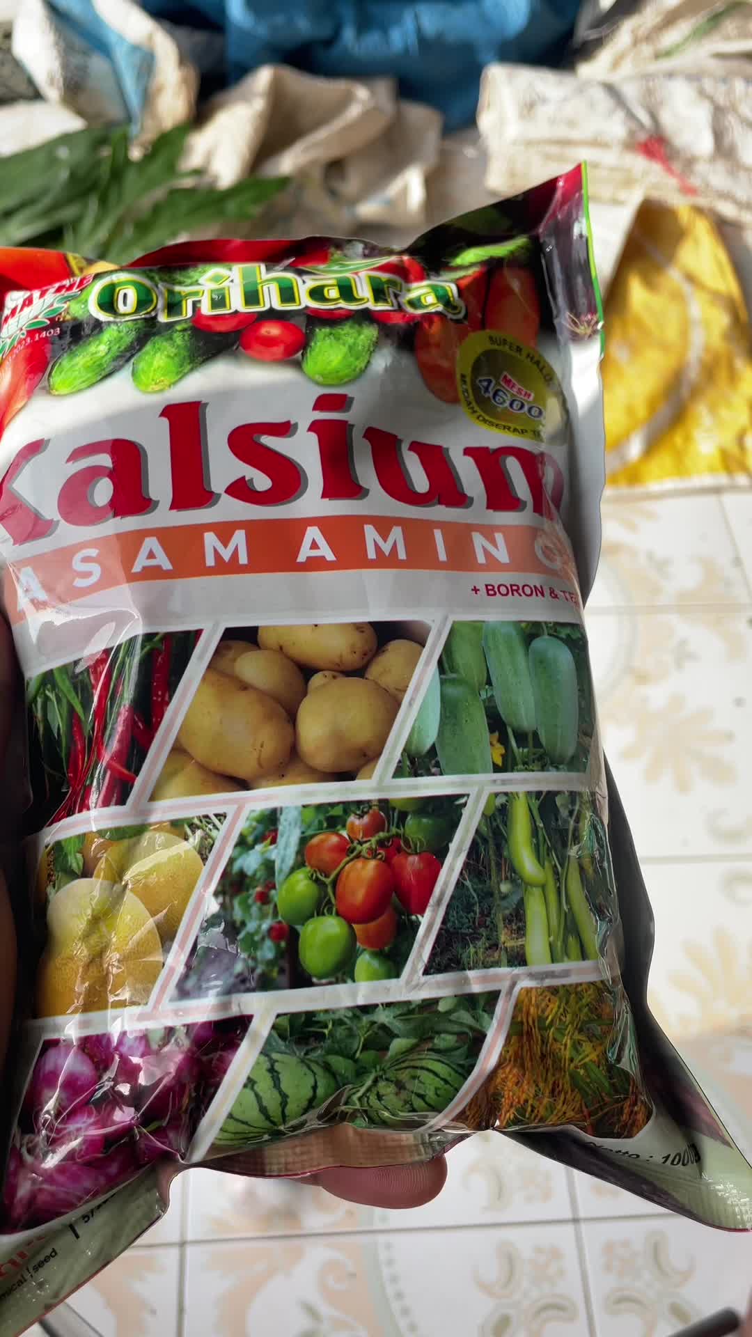 Olihara pupuk lengkap kalsium dan asam amino untuk maksimalkan pertumbuahan tanaman dan pembuahan #asamamino #pupukkalsium #pupukpenyuburtanaman #pupukbuah #petaniindonesia🇮🇩🇮🇩🇮🇩🌿🌿 #petani 