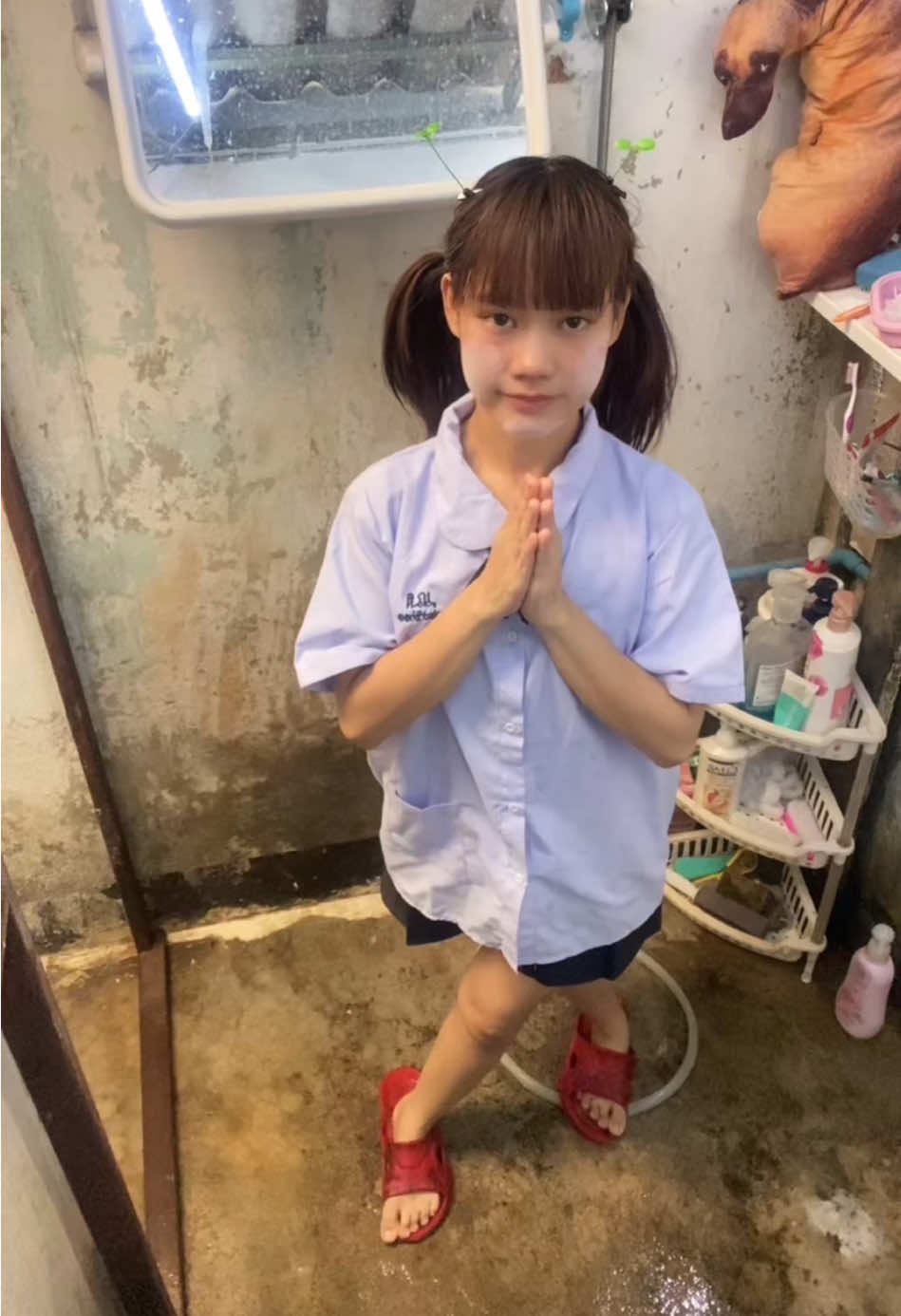 ตื่นเช้าล้างหน้า แปรงฟันไปเรียนได้  #แต่งหน้าไปโรงเรียน #makeup #บีบีปุยปุย #GRWM #เทรนด์วันนี้ #pov #fyp #คนไทยเป็นคนตลก #คลิปตลก #เนยทวินเทล 