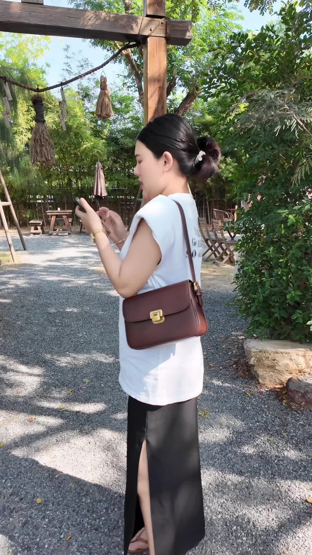 กระเป๋าแฟชั่น ทรงสวย #tiktoklook #คลาสแฟชั่น #กระเป๋าผู้หญิง #กระเป๋าแฟชั่น #กระเป๋า 
