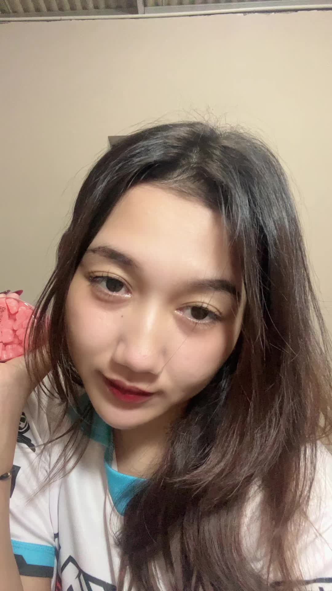 Lgs gasss cekouttt di keranjang profil akuu 🙈🙈