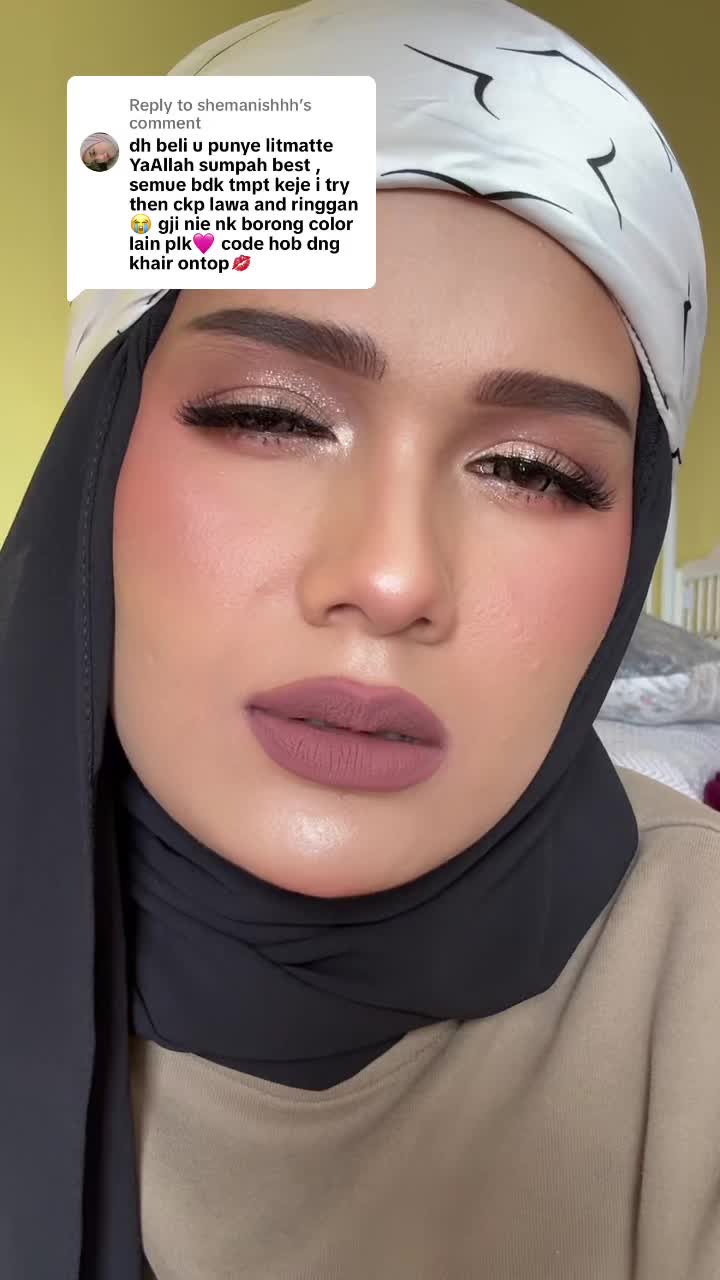 Replying to @shemanishhh alhamdulillah ramai yg bg feefback potisitive . yang tak suka lipmatte aishhrahim myb tak sesuai dgn bibir dia . lain org lain dia punya minat . ehekk 💃🏻💃🏻 @AISHHRAHIM EMPIRE #aishhrahimempire #aishhrahimlipmatte #aishhrahimasoka #aishhrahim #fyp #viral #tiktok 