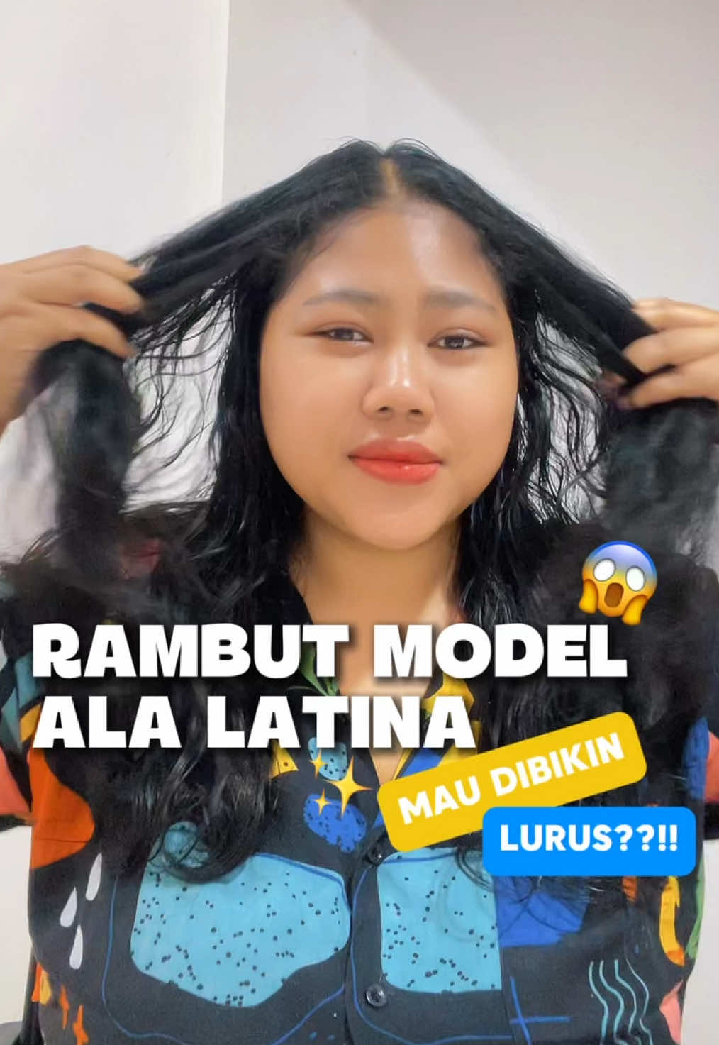 bosen banget punya rambut ala latina, sekali ah dibikin lurus pake sisir ajaib😋 #sctvshop #simplusdryer #simplusblower #sisircatokan 