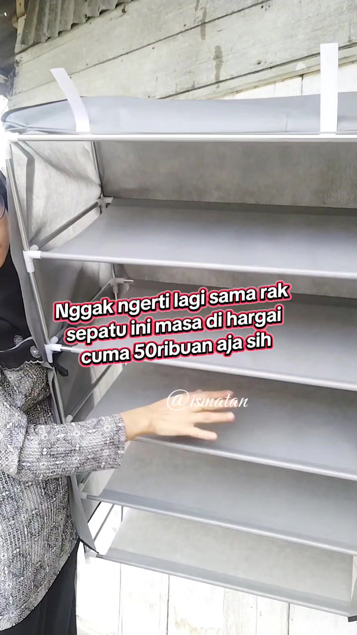 Nggak ngerti lagi sama rak sepatu ini masa di hargai cuma 50ribuan aja sih#rak #raksepatu5susun #raksusunsepatu 