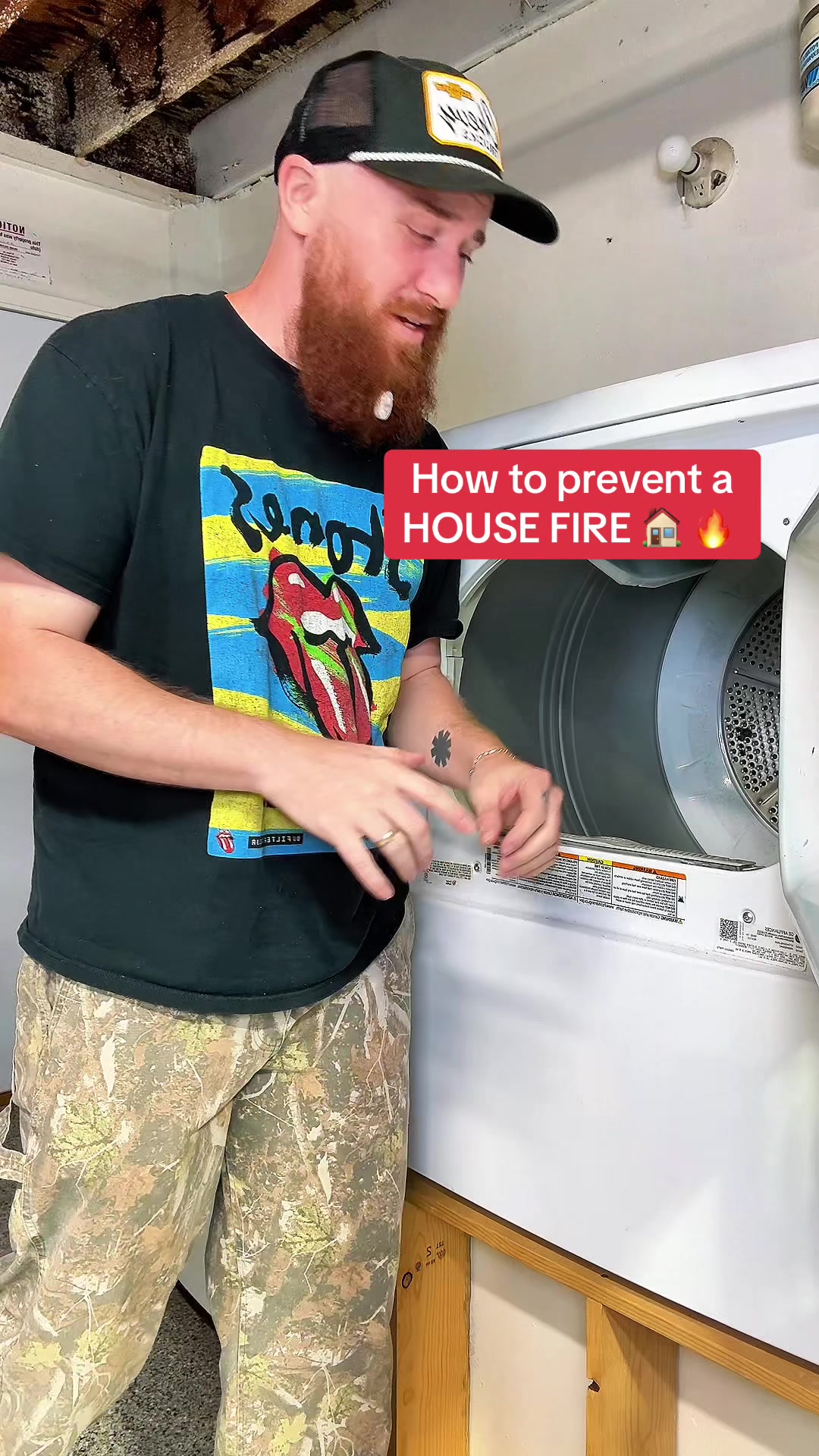 How to prevent a house fire! #dryerlintcleaning #dryerlint #housefire #tiktokshopfallsale #tiktokshopcreatorpicks 