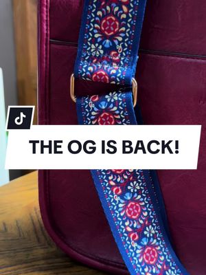 #hkcluf #hkclufbags #crossbodybag #guitarstrappurse #treasurefinds #rushready #fallstyle #fallvibes #socute