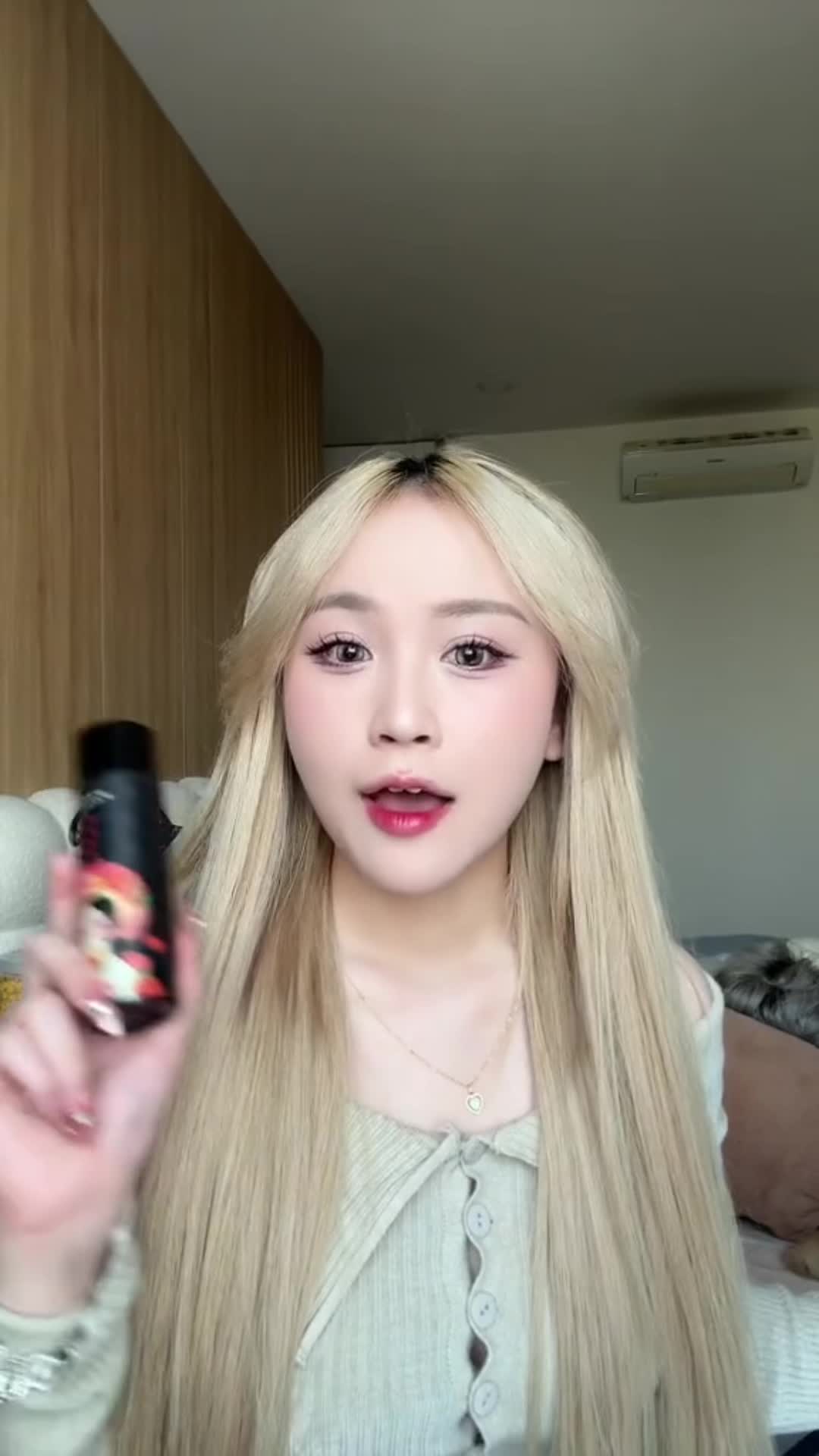 😍😍 #pramy #xịtcốđịnhlớptrangđiểm #lockinyourbeauty #PramylovesChiPu