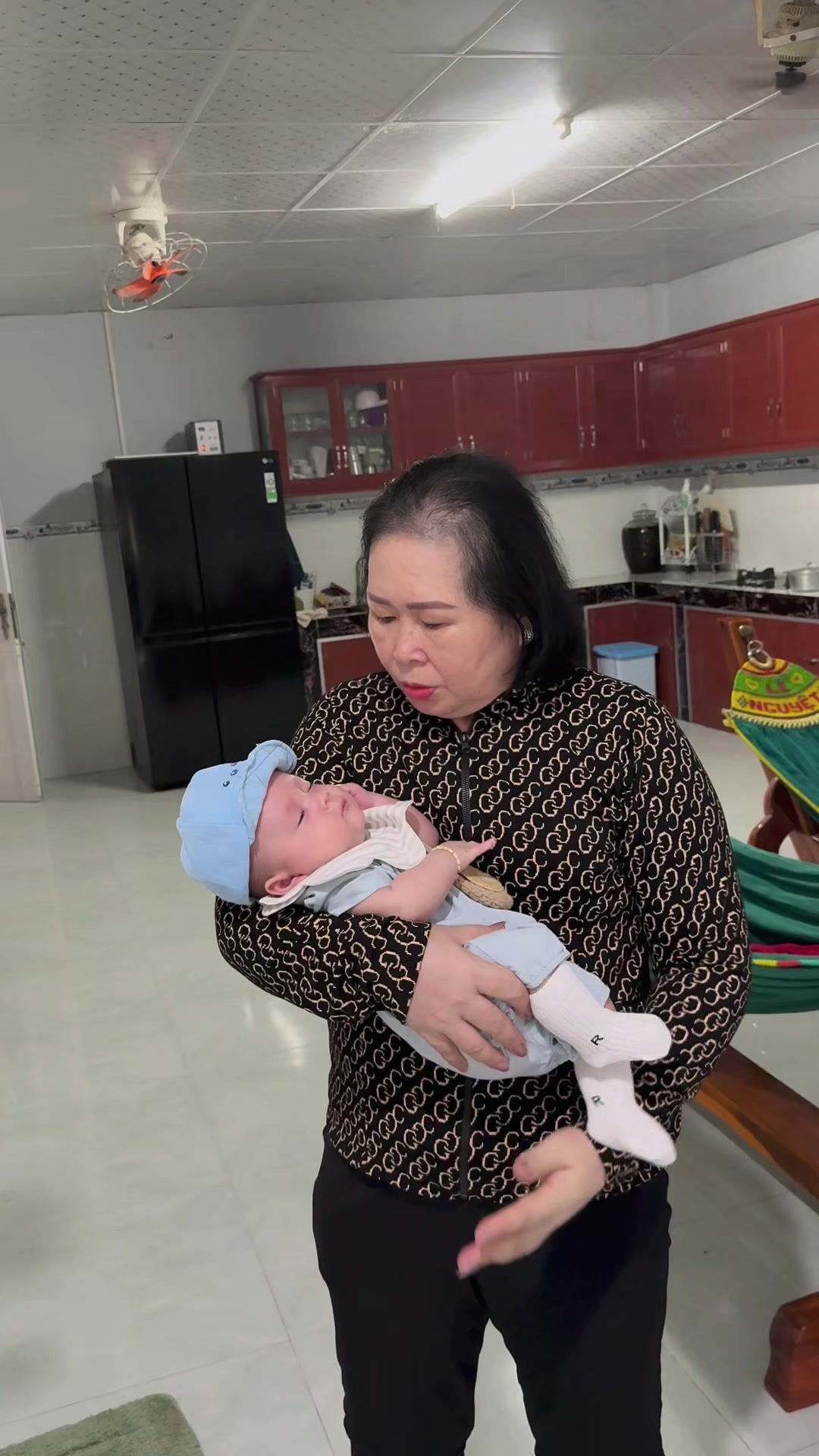 Tin xốp dẻo Ngoại đang đi xe đò lên 🤣 30p nữa tới nơi 