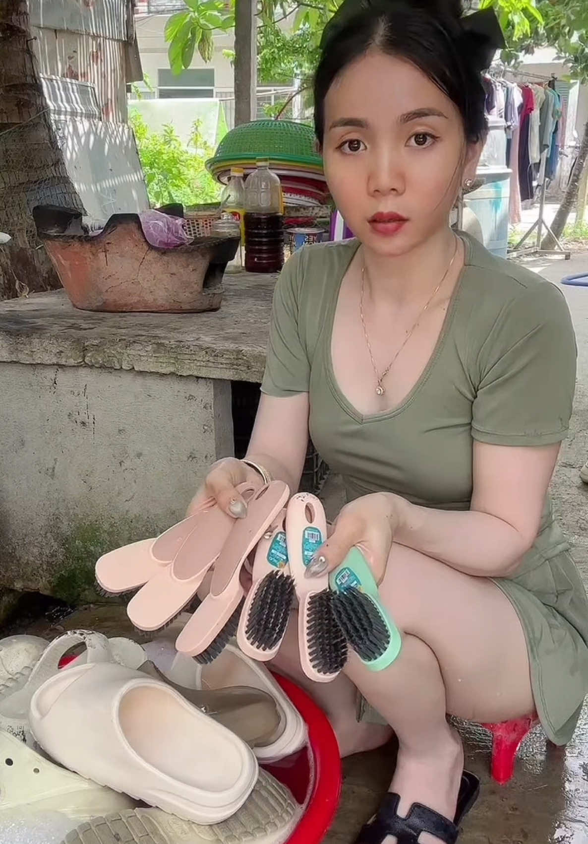 Mấy đôi dép chiến này tới công chiện #muasam #muataitiktok #xuhuong 